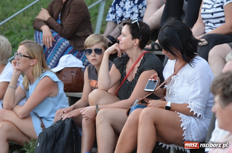 Zdjęcie w galerii na portalu naszraciborz.pl: Roman Roczeń wystąpił na przystani kajakowej wiadomości z regionu