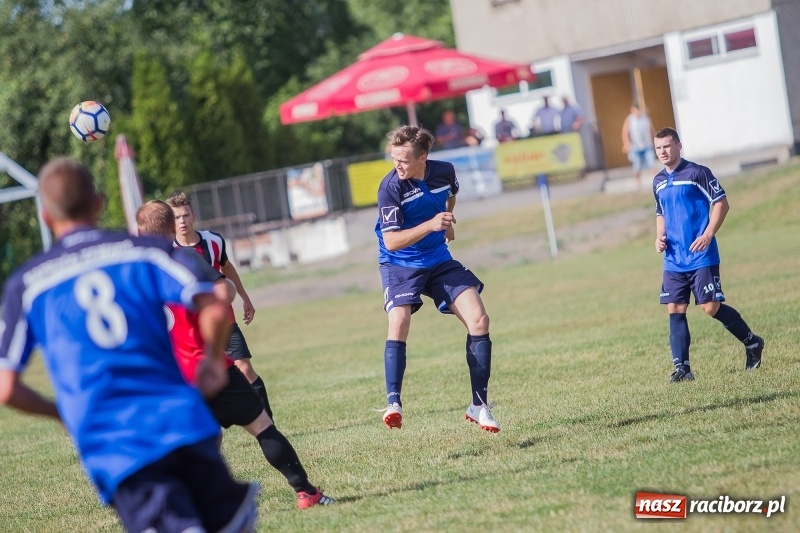 Zdjęcie w galerii na portalu naszraciborz.pl: Ruszyły rozgrywki raciborskiej A klasy. Brzezie podzieliło się punktami z Zawadą wiadomości z regionu