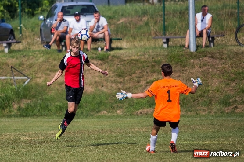 Zdjęcie w galerii na portalu naszraciborz.pl: Ruszyły rozgrywki raciborskiej A klasy. Brzezie podzieliło się punktami z Zawadą wiadomości z regionu
