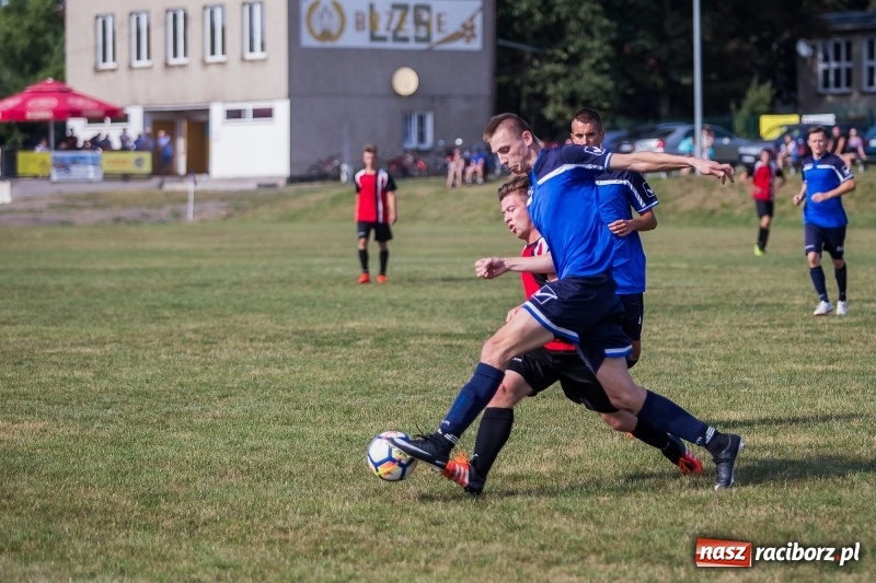 Zdjęcie w galerii na portalu naszraciborz.pl: Ruszyły rozgrywki raciborskiej A klasy. Brzezie podzieliło się punktami z Zawadą wiadomości z regionu