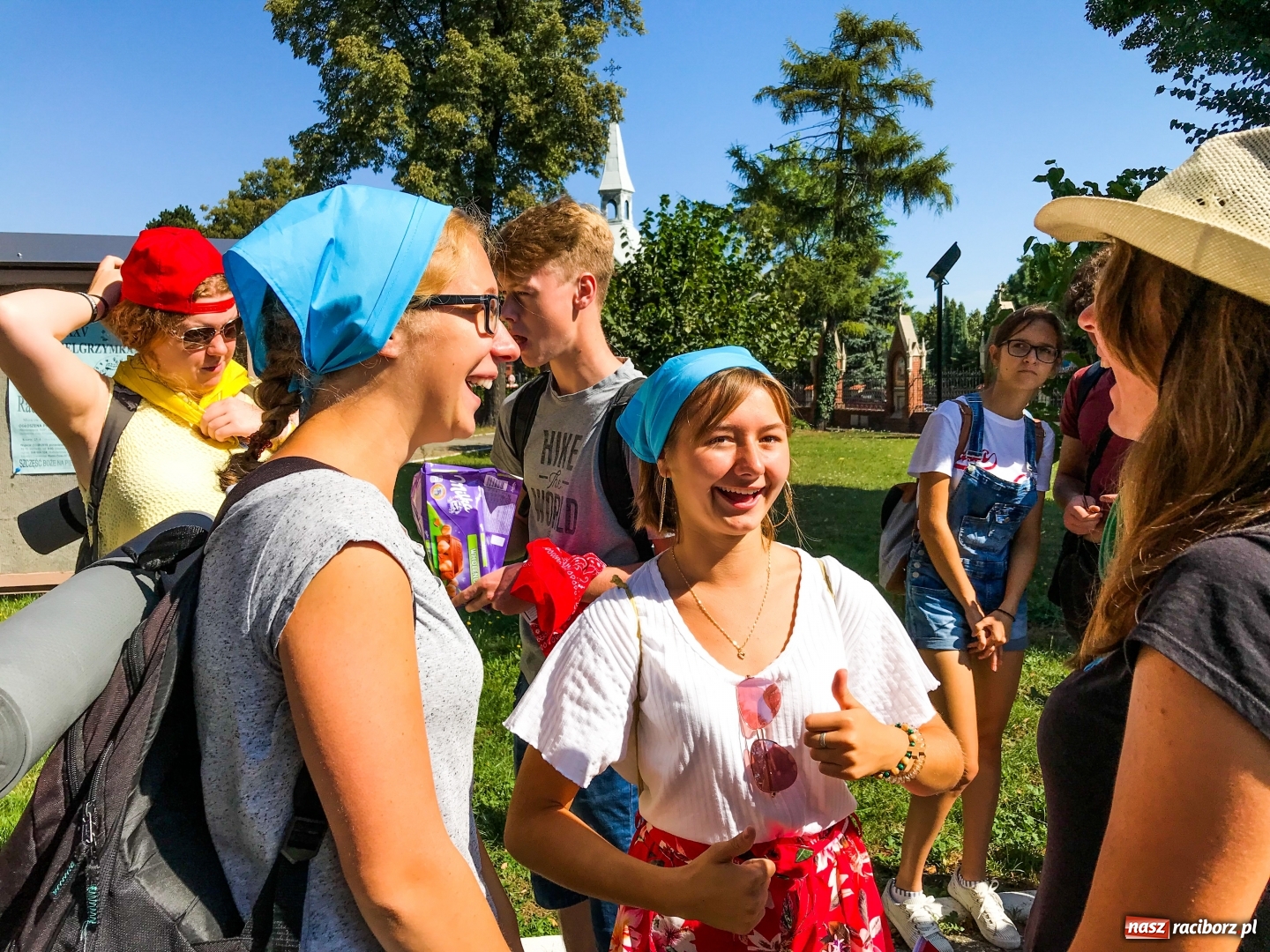 Zdjęcie w galerii na portalu naszraciborz.pl: Pielgrzymi z ziemi raciborskiej oraz Kietrza w drodze na Jasną Górę wiadomości z regionu
