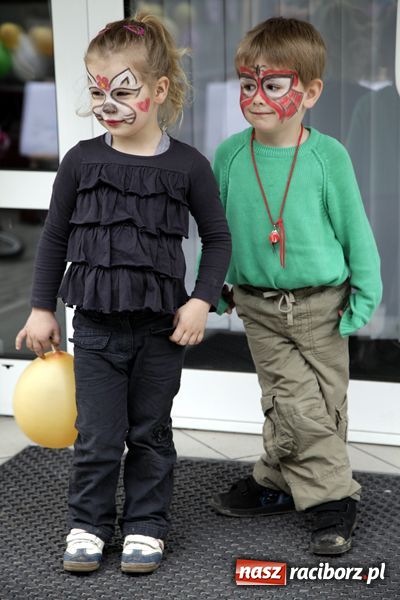 Zdjęcie w galerii na portalu naszraciborz.pl: Urodziny Poza Czasem wiadomości z regionu