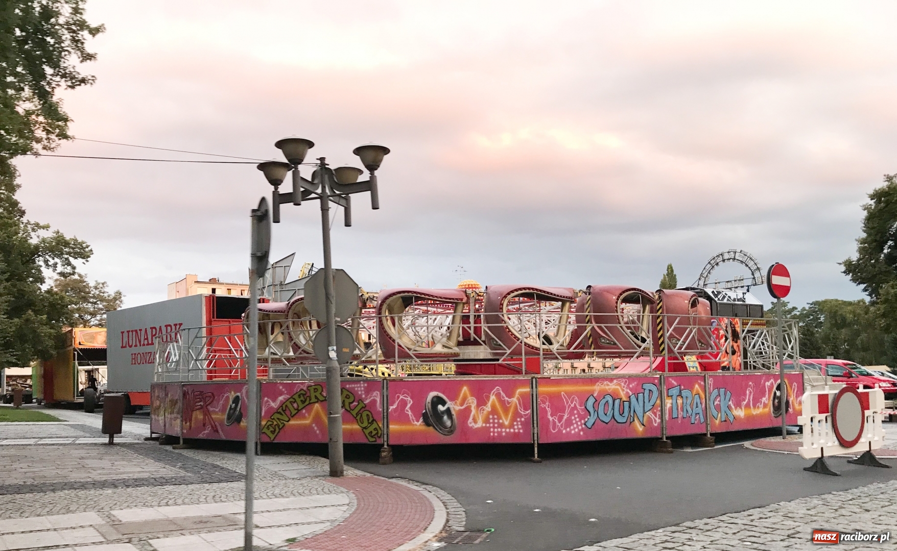 Zdjęcie w galerii na portalu naszraciborz.pl: Piasek, Red Lips i Firefighter Combat Challenge 2018. Memoriał 2018 coraz bliżej  wiadomości z regionu