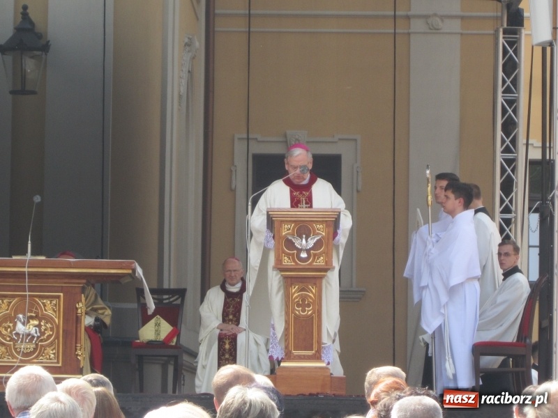 Zdjęcie w galerii na portalu naszraciborz.pl: Rudy. Wniebowzięta - taka Maryja jest nam bliska  wiadomości z regionu