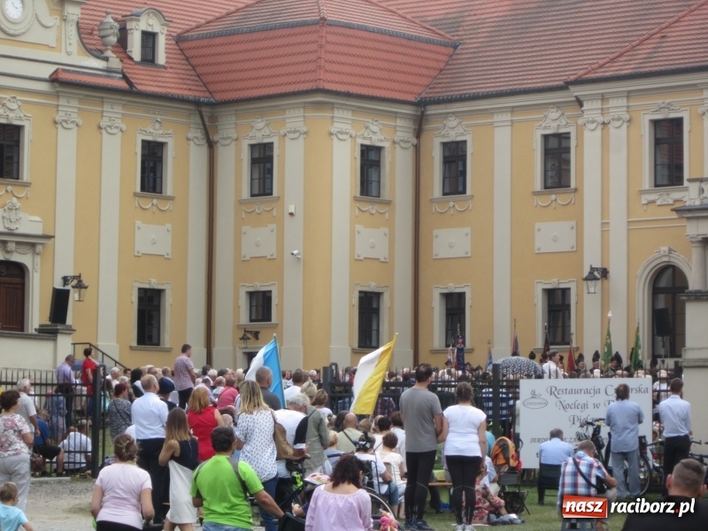 Zdjęcie w galerii na portalu naszraciborz.pl: Rudy. Wniebowzięta - taka Maryja jest nam bliska  wiadomości z regionu