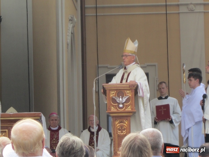 Zdjęcie w galerii na portalu naszraciborz.pl: Rudy. Wniebowzięta - taka Maryja jest nam bliska  wiadomości z regionu