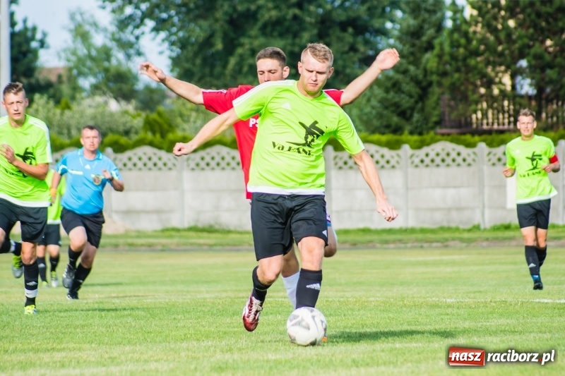 Zdjęcie w galerii na portalu naszraciborz.pl: A klasa: Męki Tworkowa z drużyną Pszowa wiadomości z regionu