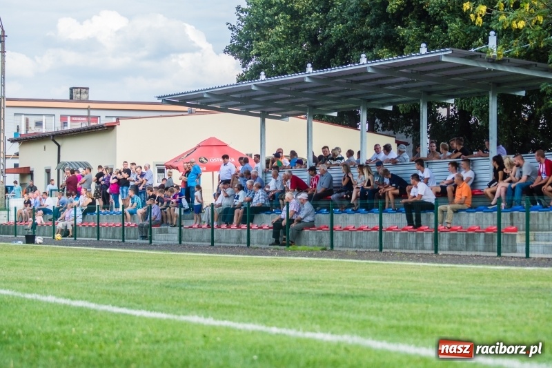 Zdjęcie w galerii na portalu naszraciborz.pl: A klasa: Męki Tworkowa z drużyną Pszowa wiadomości z regionu