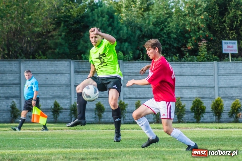 Zdjęcie w galerii na portalu naszraciborz.pl: A klasa: Męki Tworkowa z drużyną Pszowa wiadomości z regionu