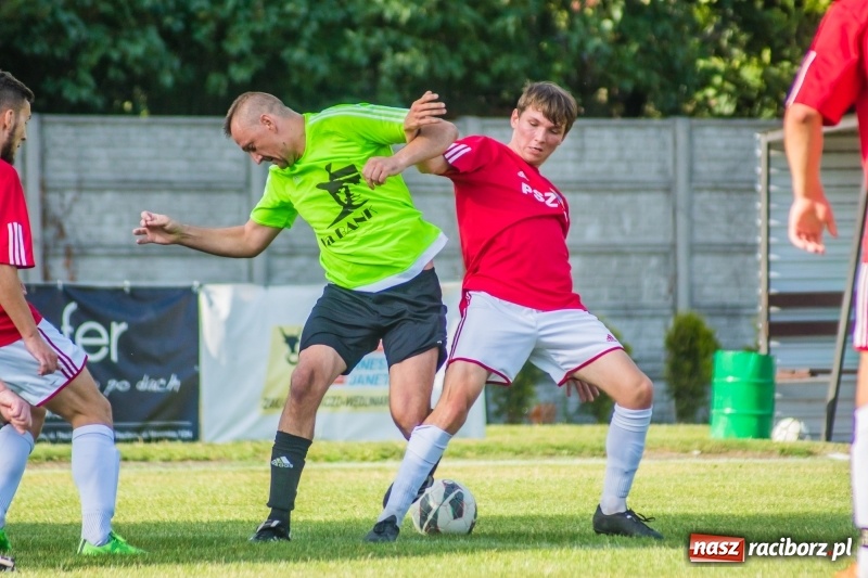 Zdjęcie w galerii na portalu naszraciborz.pl: A klasa: Męki Tworkowa z drużyną Pszowa wiadomości z regionu