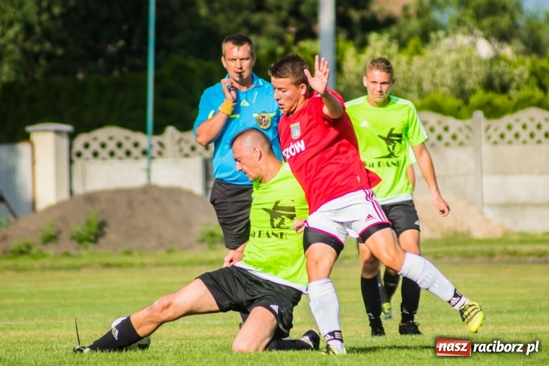 Zdjęcie w galerii na portalu naszraciborz.pl: A klasa: Męki Tworkowa z drużyną Pszowa wiadomości z regionu