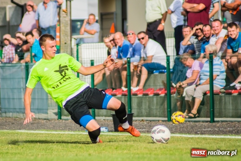 Zdjęcie w galerii na portalu naszraciborz.pl: A klasa: Męki Tworkowa z drużyną Pszowa wiadomości z regionu