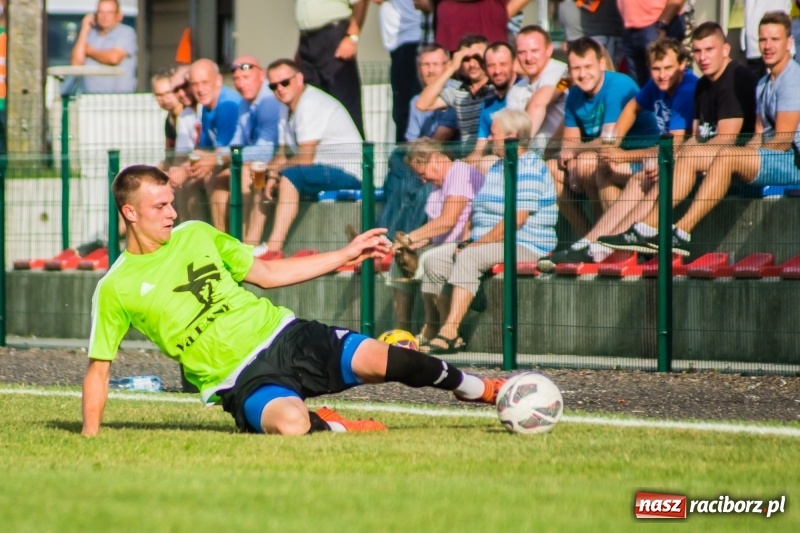 Zdjęcie w galerii na portalu naszraciborz.pl: A klasa: Męki Tworkowa z drużyną Pszowa wiadomości z regionu