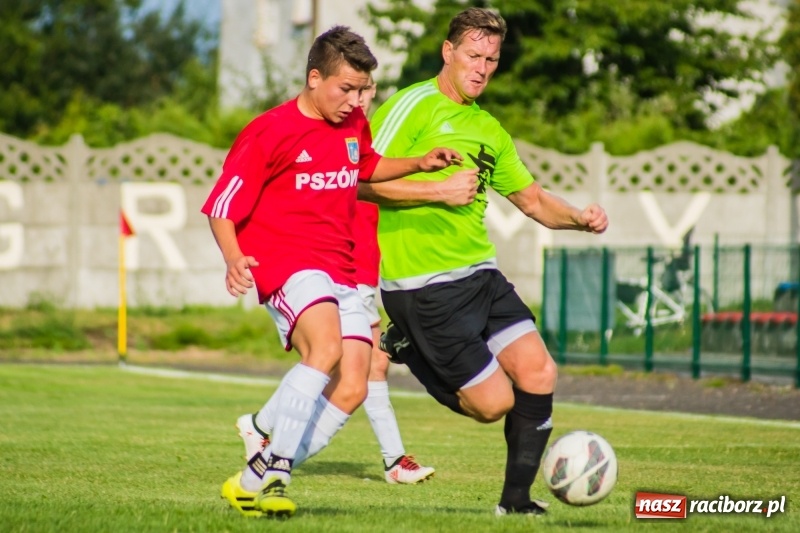 Zdjęcie w galerii na portalu naszraciborz.pl: A klasa: Męki Tworkowa z drużyną Pszowa wiadomości z regionu