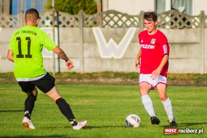 Zdjęcie w galerii na portalu naszraciborz.pl: A klasa: Męki Tworkowa z drużyną Pszowa wiadomości z regionu