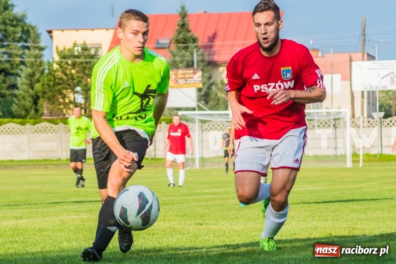 Zdjęcie w galerii na portalu naszraciborz.pl: A klasa: Męki Tworkowa z drużyną Pszowa wiadomości z regionu