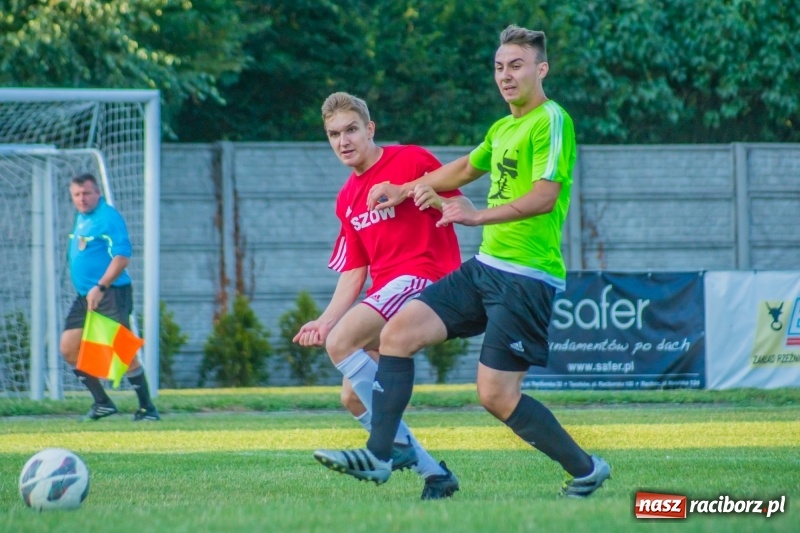 Zdjęcie w galerii na portalu naszraciborz.pl: A klasa: Męki Tworkowa z drużyną Pszowa wiadomości z regionu