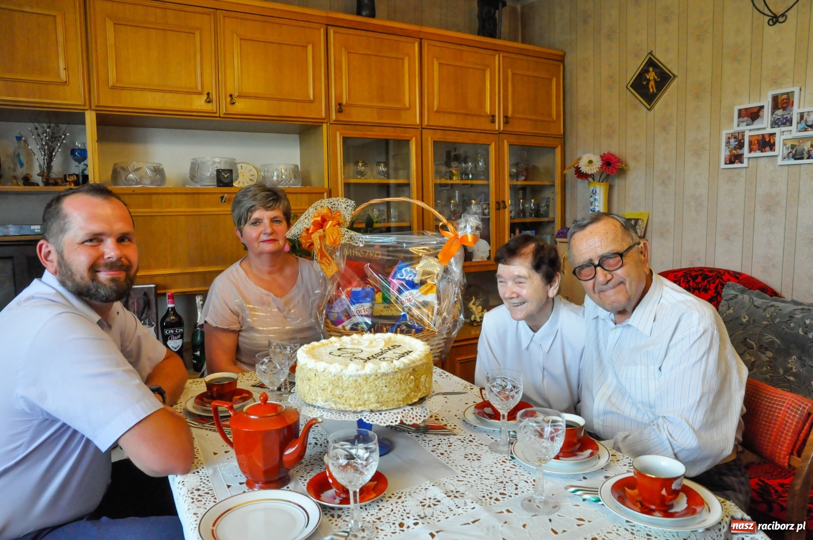 Zdjęcie w galerii na portalu naszraciborz.pl: Diamentowe gody w Krzanowicach. Sześćdziesiąt lat jak jeden dzień...  wiadomości z regionu