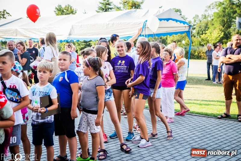 Zdjęcie w galerii na portalu naszraciborz.pl: Najpierw u prezydenta, potem w rodzinnym Raciborzu. Powitanie Justyny Święty-Ersetic  wiadomości z regionu
