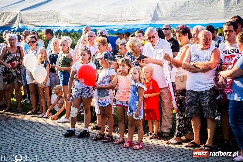 Zdjęcie w galerii na portalu naszraciborz.pl: Najpierw u prezydenta, potem w rodzinnym Raciborzu. Powitanie Justyny Święty-Ersetic  wiadomości z regionu