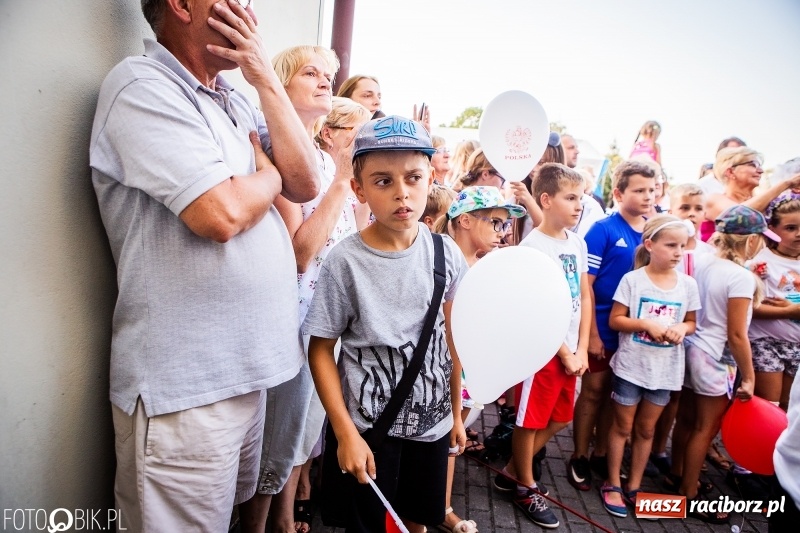 Zdjęcie w galerii na portalu naszraciborz.pl: Najpierw u prezydenta, potem w rodzinnym Raciborzu. Powitanie Justyny Święty-Ersetic  wiadomości z regionu