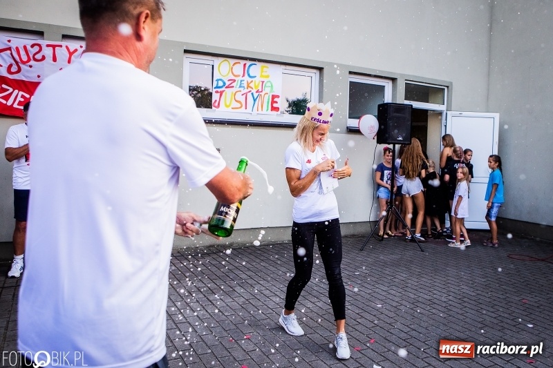 Zdjęcie w galerii na portalu naszraciborz.pl: Najpierw u prezydenta, potem w rodzinnym Raciborzu. Powitanie Justyny Święty-Ersetic  wiadomości z regionu