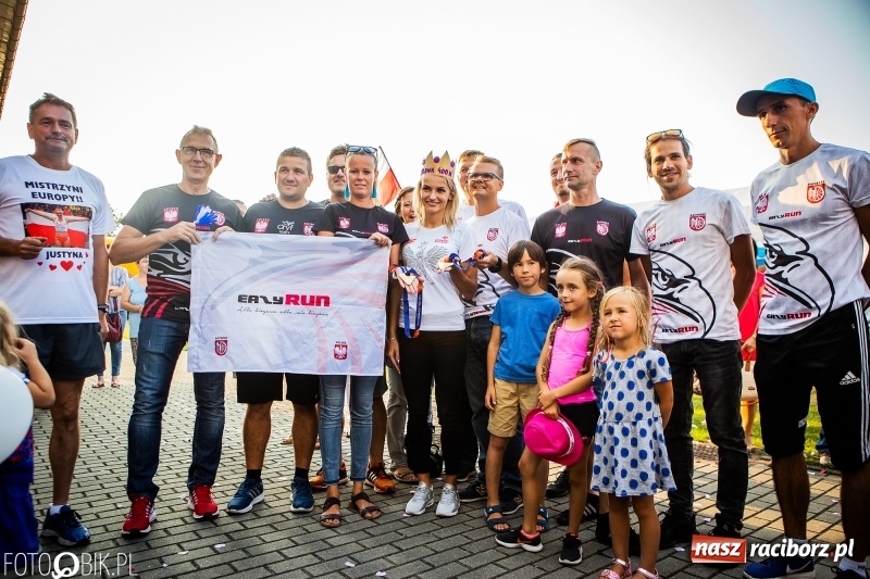 Zdjęcie w galerii na portalu naszraciborz.pl: Najpierw u prezydenta, potem w rodzinnym Raciborzu. Powitanie Justyny Święty-Ersetic  wiadomości z regionu