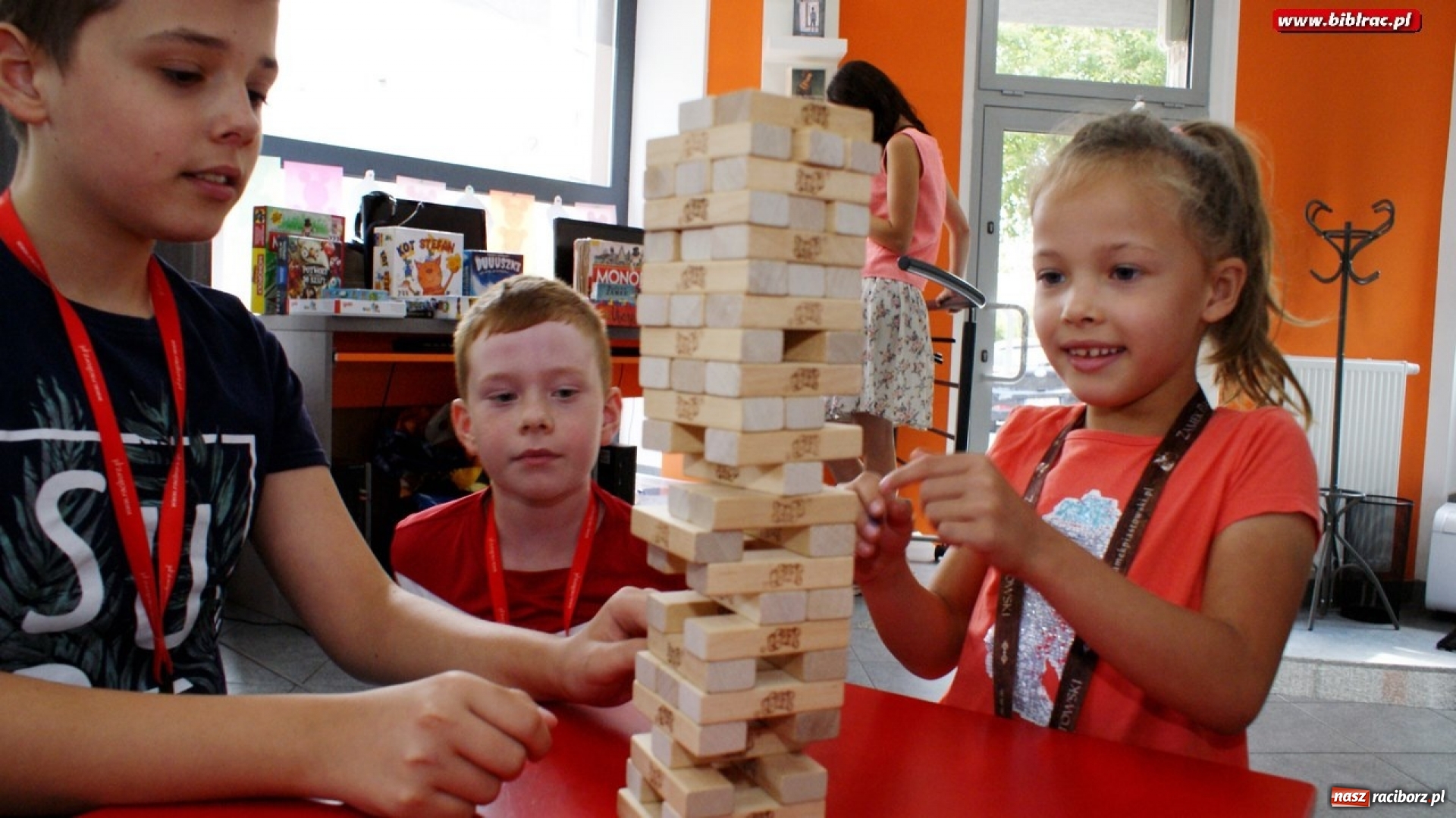 Zdjęcie w galerii na portalu naszraciborz.pl: Lato w bibliotece. Planszówki nie tak znów przestarzałe wiadomości z regionu