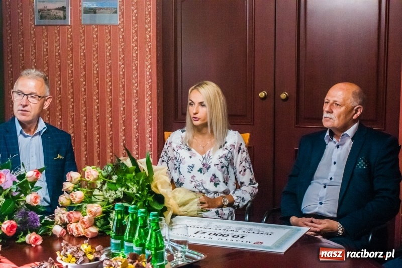 Zdjęcie w galerii na portalu naszraciborz.pl: Justyna Święty-Ersetic: Chciałabym w przyszłości złamać granicę 50 sekund wiadomości z regionu