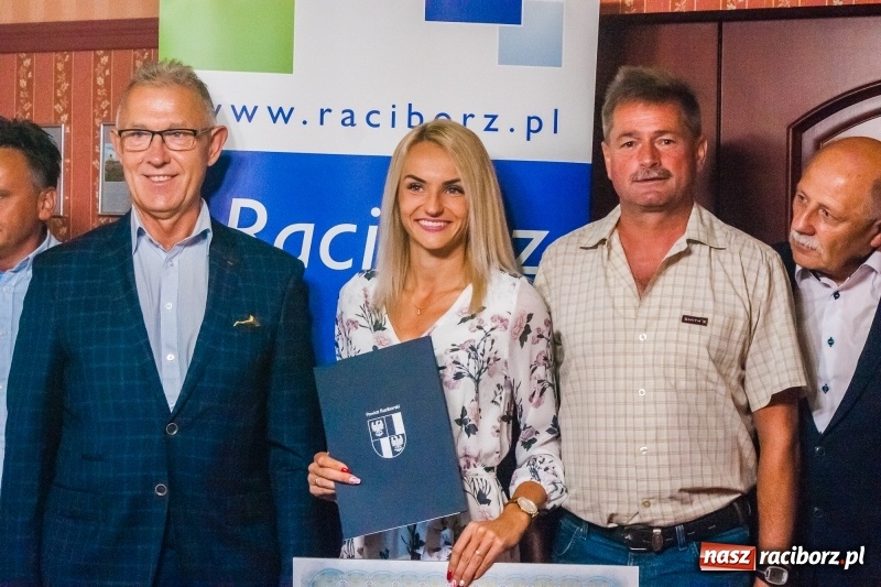 Zdjęcie w galerii na portalu naszraciborz.pl: Justyna Święty-Ersetic: Chciałabym w przyszłości złamać granicę 50 sekund wiadomości z regionu