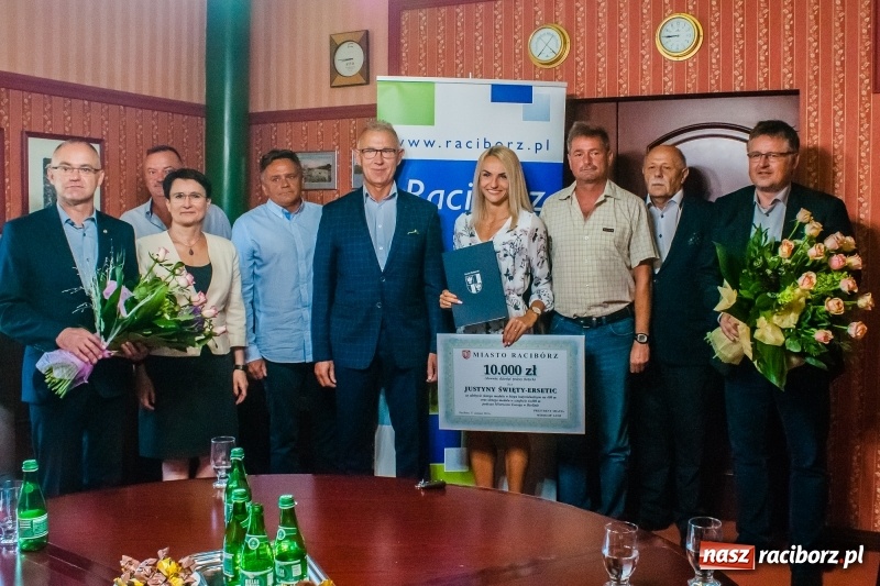 Zdjęcie w galerii na portalu naszraciborz.pl: Justyna Święty-Ersetic: Chciałabym w przyszłości złamać granicę 50 sekund wiadomości z regionu