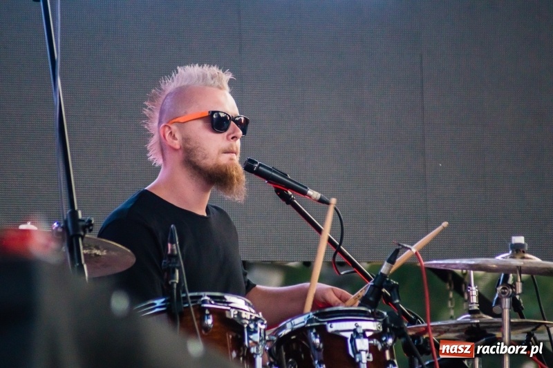 Zdjęcie w galerii na portalu naszraciborz.pl: Mocne rockowe uderzenie, czyli koncert zespołu The trAst FOTO i WIDEO wiadomości z regionu