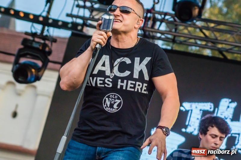 Zdjęcie w galerii na portalu naszraciborz.pl: Mocne rockowe uderzenie, czyli koncert zespołu The trAst FOTO i WIDEO wiadomości z regionu