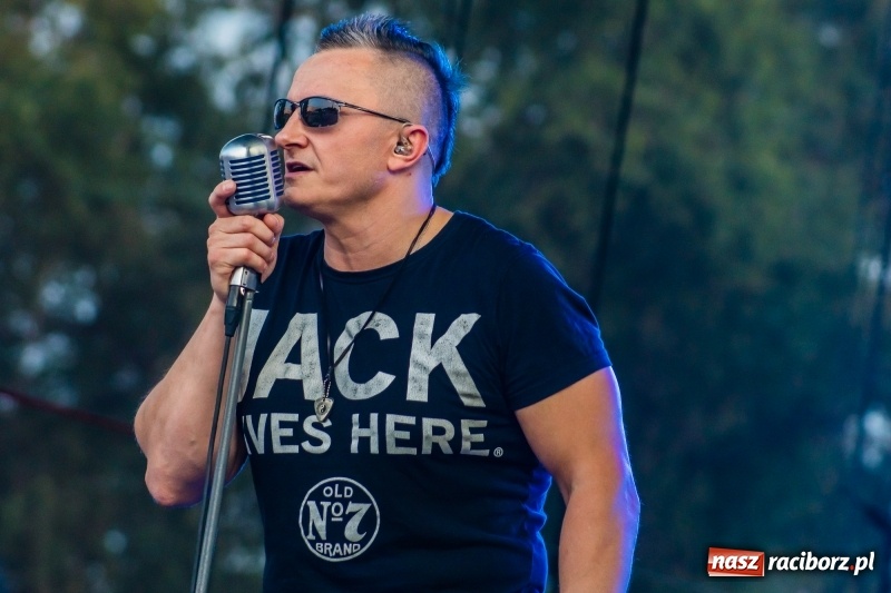 Zdjęcie w galerii na portalu naszraciborz.pl: Mocne rockowe uderzenie, czyli koncert zespołu The trAst FOTO i WIDEO wiadomości z regionu