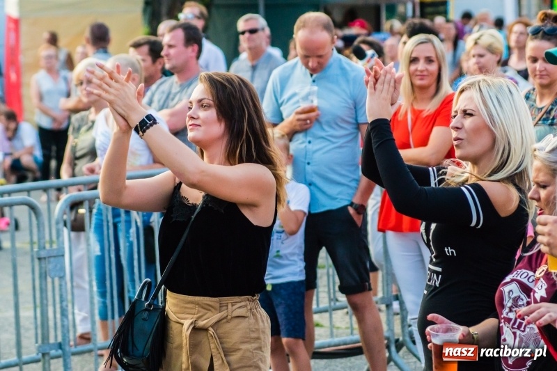 Zdjęcie w galerii na portalu naszraciborz.pl: Mocne rockowe uderzenie, czyli koncert zespołu The trAst FOTO i WIDEO wiadomości z regionu
