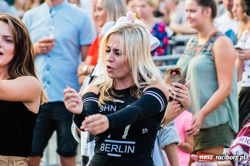 Zdjęcie w galerii na portalu naszraciborz.pl: Mocne rockowe uderzenie, czyli koncert zespołu The trAst FOTO i WIDEO wiadomości z regionu