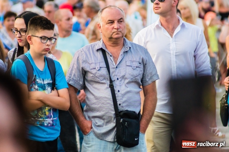 Zdjęcie w galerii na portalu naszraciborz.pl: Mocne rockowe uderzenie, czyli koncert zespołu The trAst FOTO i WIDEO wiadomości z regionu