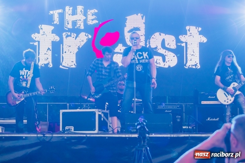 Zdjęcie w galerii na portalu naszraciborz.pl: Mocne rockowe uderzenie, czyli koncert zespołu The trAst FOTO i WIDEO wiadomości z regionu