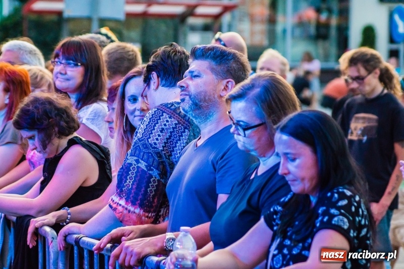 Zdjęcie w galerii na portalu naszraciborz.pl: Mocne rockowe uderzenie, czyli koncert zespołu The trAst FOTO i WIDEO wiadomości z regionu