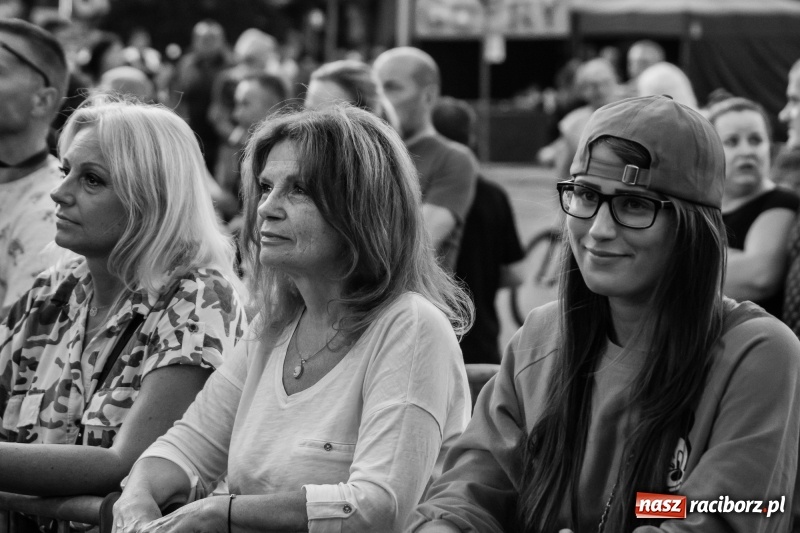 Zdjęcie w galerii na portalu naszraciborz.pl: Mocne rockowe uderzenie, czyli koncert zespołu The trAst FOTO i WIDEO wiadomości z regionu