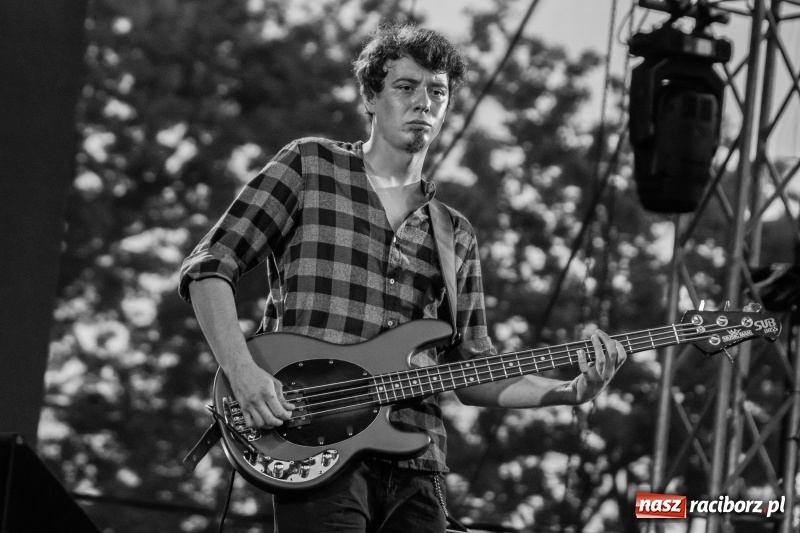 Zdjęcie w galerii na portalu naszraciborz.pl: Mocne rockowe uderzenie, czyli koncert zespołu The trAst FOTO i WIDEO wiadomości z regionu