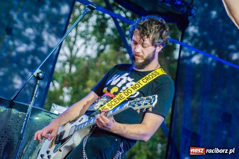 Zdjęcie w galerii na portalu naszraciborz.pl: Mocne rockowe uderzenie, czyli koncert zespołu The trAst FOTO i WIDEO wiadomości z regionu