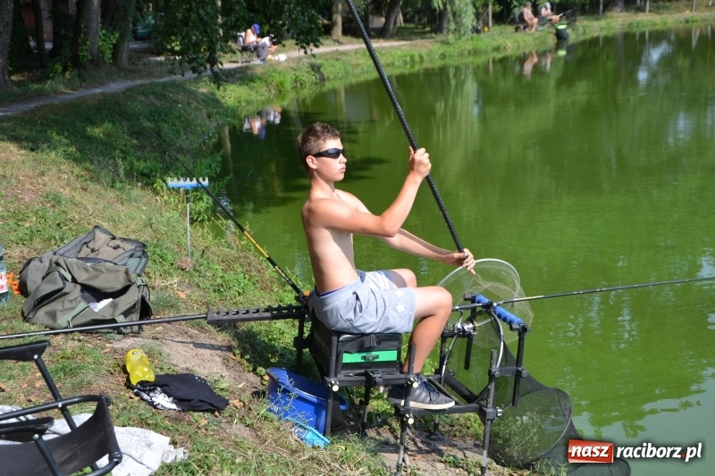 Zdjęcie w galerii na portalu naszraciborz.pl: 35-lecie koła PZW Krzyżanowice świętowano na Trzecioku  wiadomości z regionu