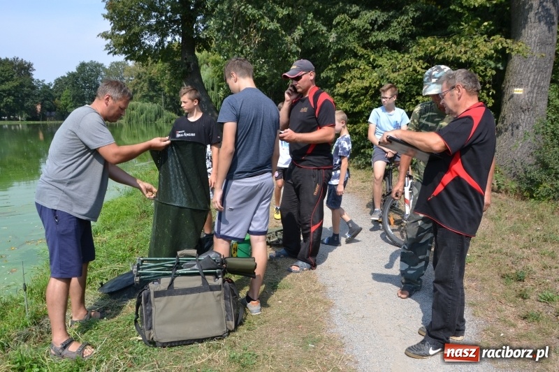 Zdjęcie w galerii na portalu naszraciborz.pl: 35-lecie koła PZW Krzyżanowice świętowano na Trzecioku  wiadomości z regionu