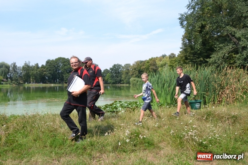Zdjęcie w galerii na portalu naszraciborz.pl: 35-lecie koła PZW Krzyżanowice świętowano na Trzecioku  wiadomości z regionu