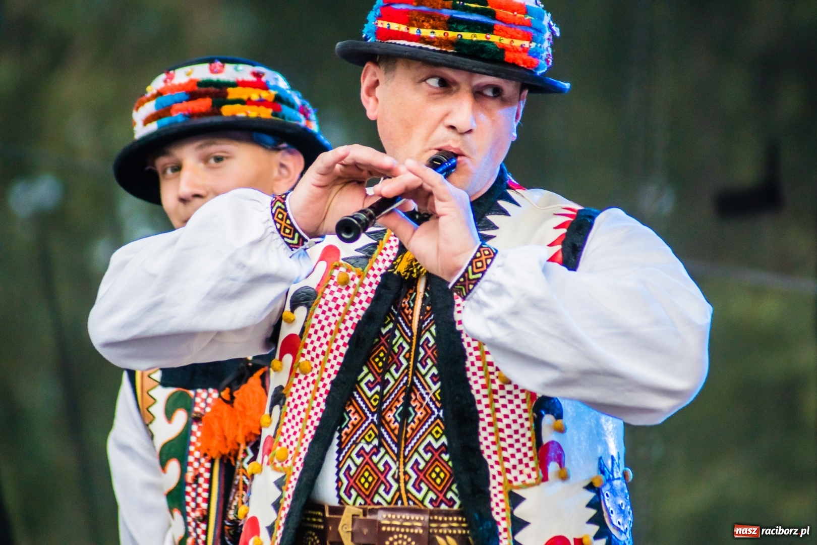 Zdjęcie w galerii na portalu naszraciborz.pl: Ukraińskie pieśni i tańce na memoriałowej scenie FOTO i WIDEO wiadomości z regionu