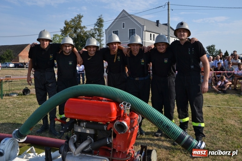 Zdjęcie w galerii na portalu naszraciborz.pl: Zawody w Rudyszwałdzie. Strażacy z Roszkowa znowu najlepsi  wiadomości z regionu