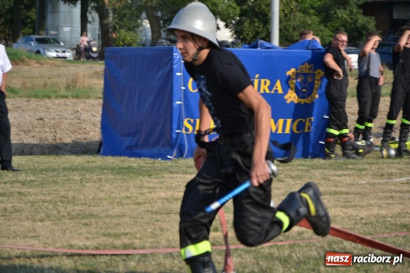 Zdjęcie w galerii na portalu naszraciborz.pl: Zawody w Rudyszwałdzie. Strażacy z Roszkowa znowu najlepsi  wiadomości z regionu