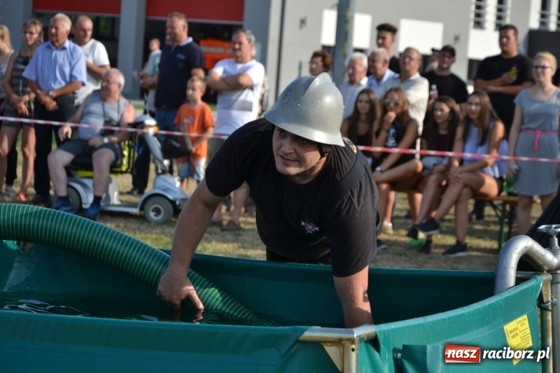 Zdjęcie w galerii na portalu naszraciborz.pl: Zawody w Rudyszwałdzie. Strażacy z Roszkowa znowu najlepsi  wiadomości z regionu