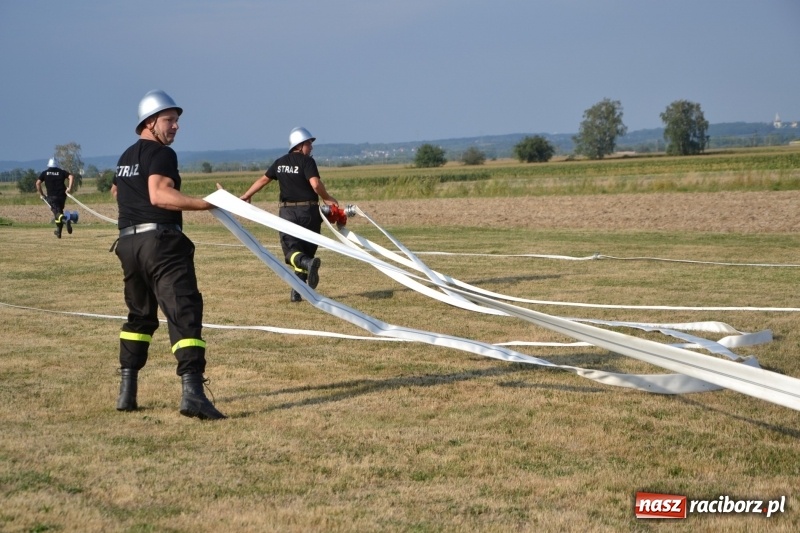 Zdjęcie w galerii na portalu naszraciborz.pl: Zawody w Rudyszwałdzie. Strażacy z Roszkowa znowu najlepsi  wiadomości z regionu